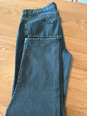 Zara Light Blue Denim Jeans with Subtle Fading